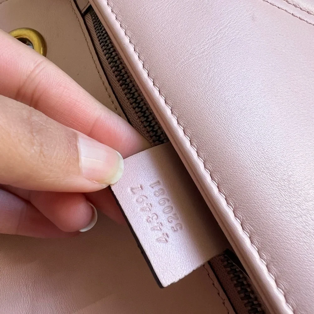 Gucci GG Marmont Matelasse Shoulder Bag mini